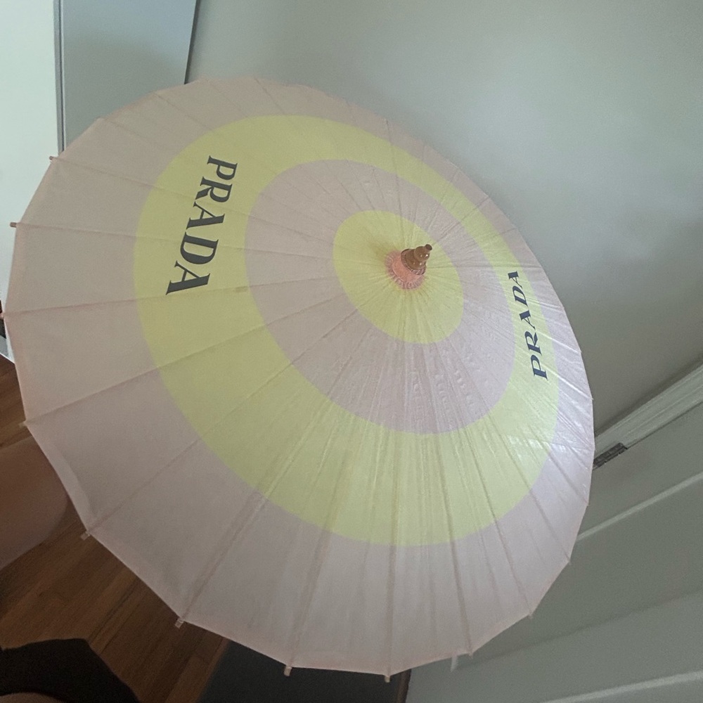 Prada Parasol - Picture 6 of 11